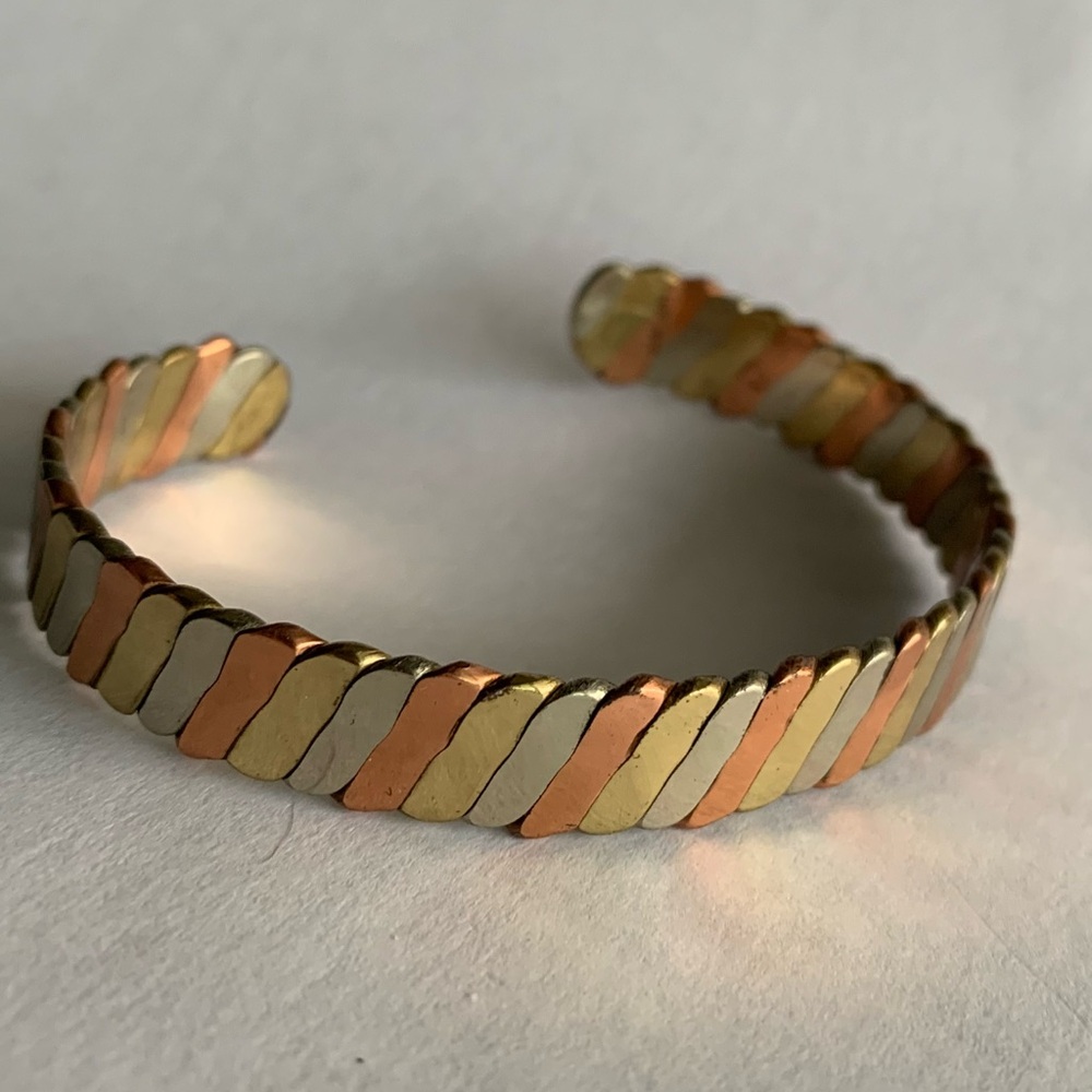 New vintage TRI-GOLD metal cuff bracelet